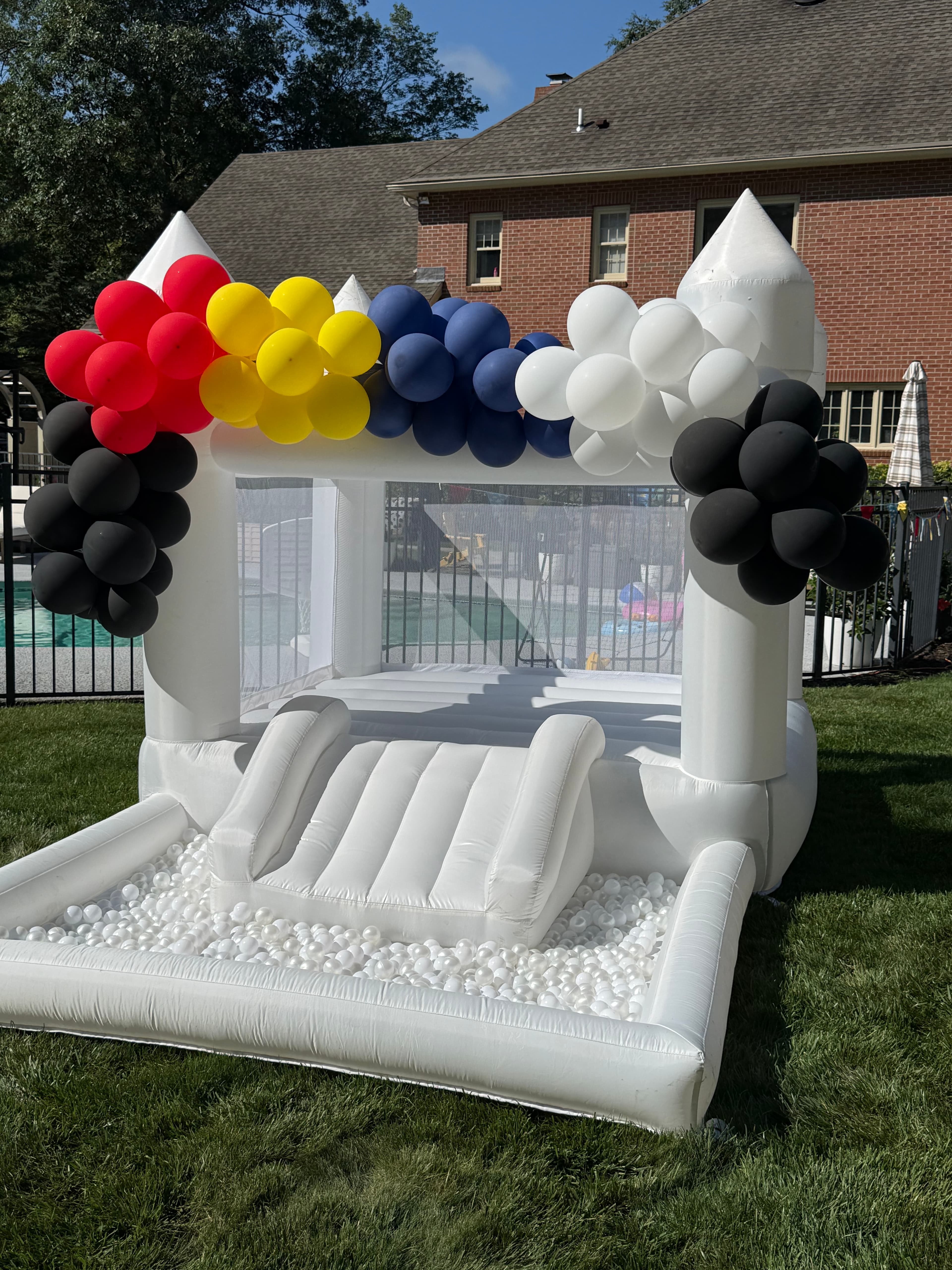 White castle bounce house